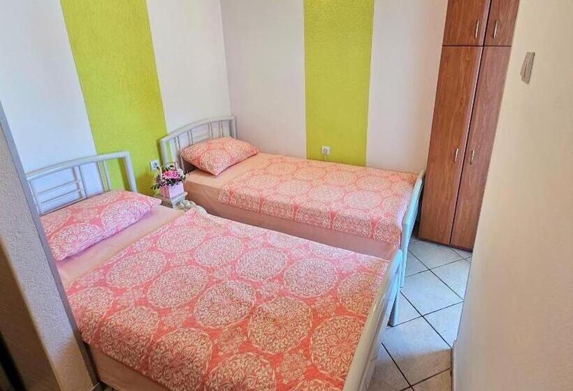 آپارتمان 1 خوابه همکف, Klaris Guest House