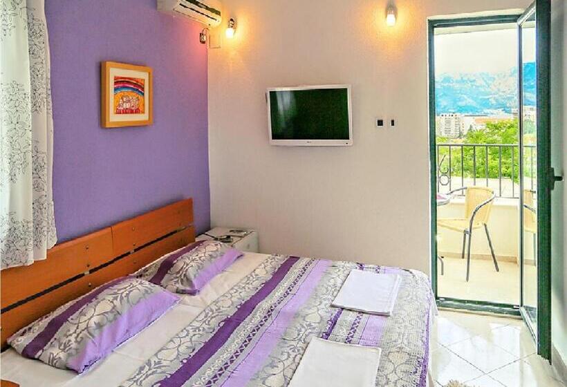 آپارتمان 2 خوابه با بالکن, Klaris Guest House