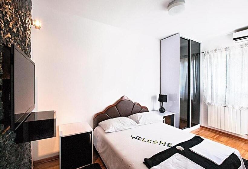 اتاق استاندارد, Klaris Guest House