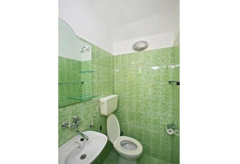 آپارتمان 2 خوابه, Klaris Guest House