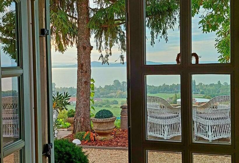 Номер Стандарт Вид на Озеро, Maison Bagatell Badacsony