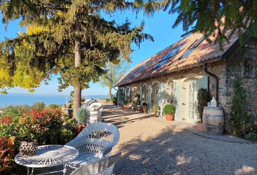 Suite with lake view, Maison Bagatell Badacsony