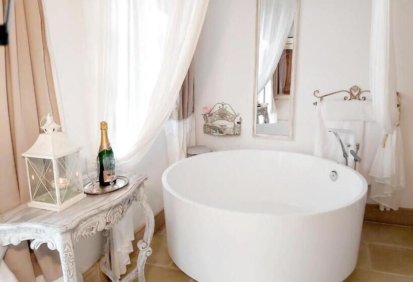 Номер Стандарт Вид на Озеро, Maison Bagatell Badacsony