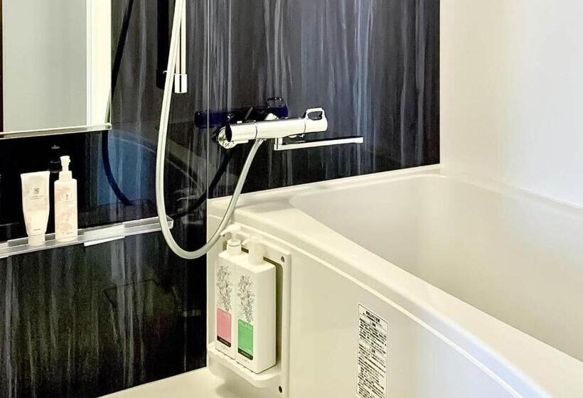 ‫فيلا غرفة نوم واحدة, Sparky’s House