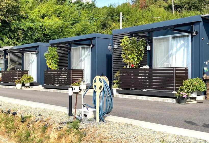 ‫فيلا غرفة نوم واحدة, Sparky’s House