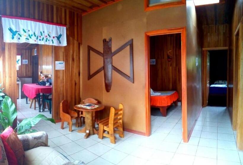 디럭스 패밀리 룸, Pensión Y Cabinas Colibrí B&b Costa Rica