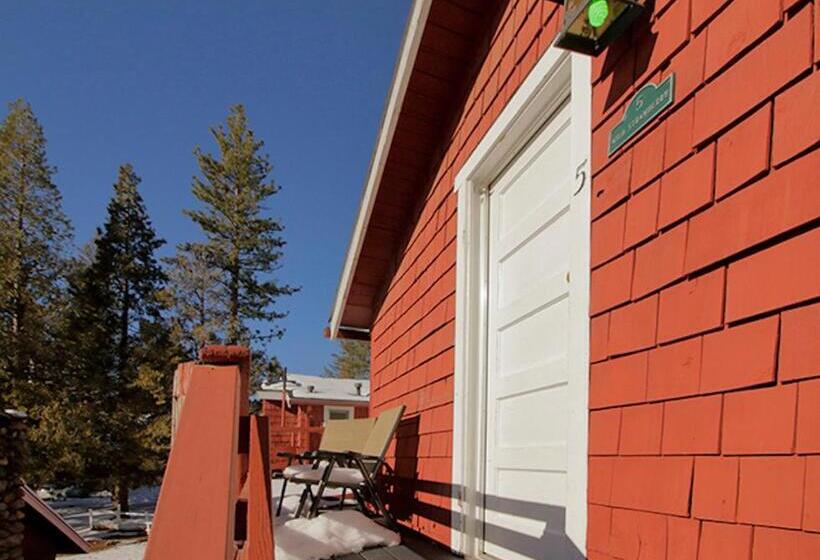 스위트, Silver Pines Lodge