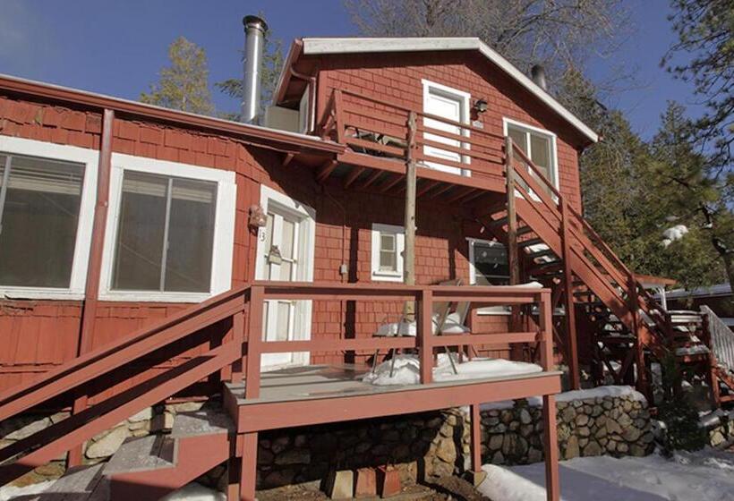 스위트, Silver Pines Lodge