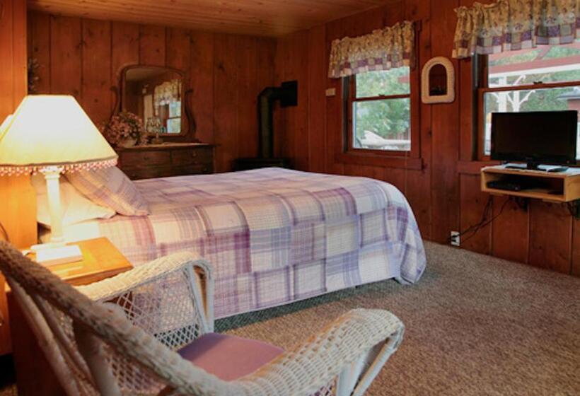 스위트, Silver Pines Lodge