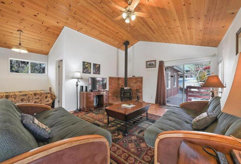 샬레, Silver Pines Lodge