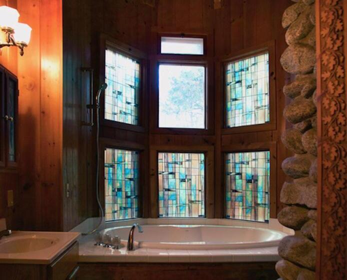 스위트 킹사이즈 침대, Silver Pines Lodge