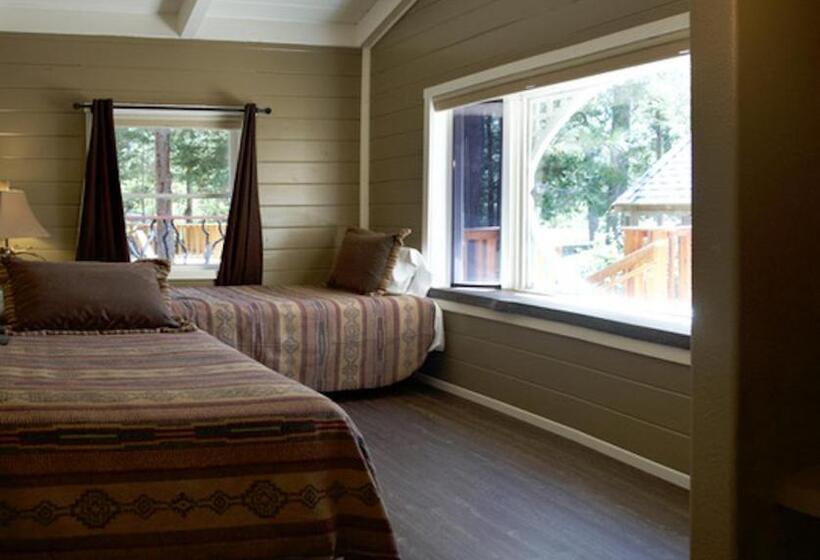 디럭스 스위트 킹 침대, Silver Pines Lodge
