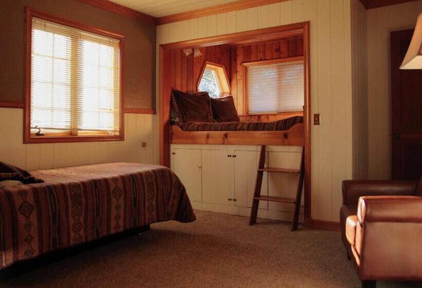 샬레, Silver Pines Lodge