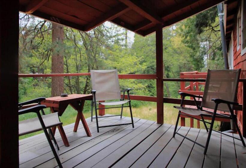 스위트, Silver Pines Lodge