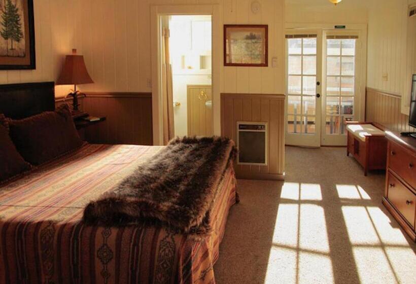 스위트 킹사이즈 침대, Silver Pines Lodge