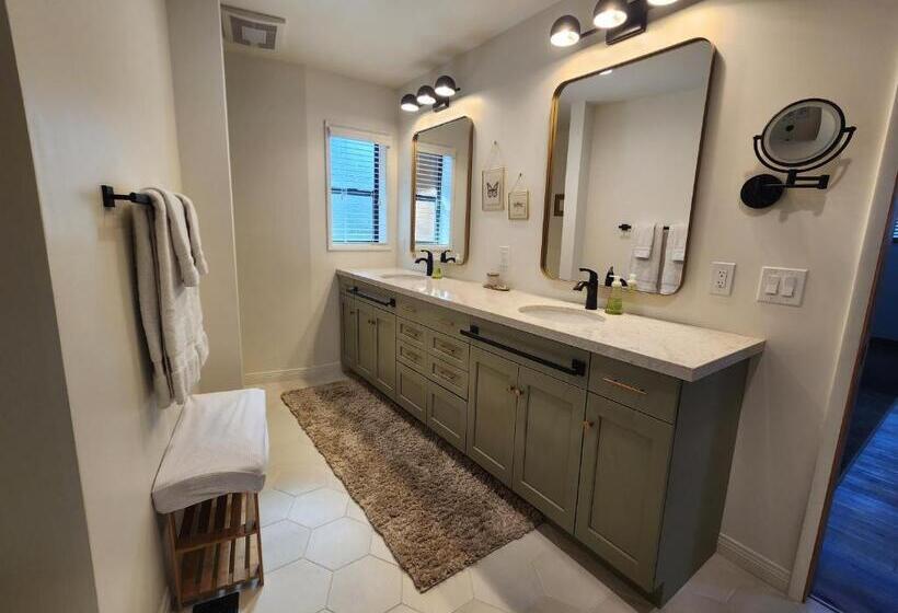 침실 3개 주택, Silver Pines Lodge