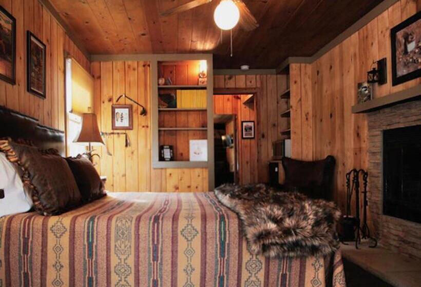 스위트, Silver Pines Lodge