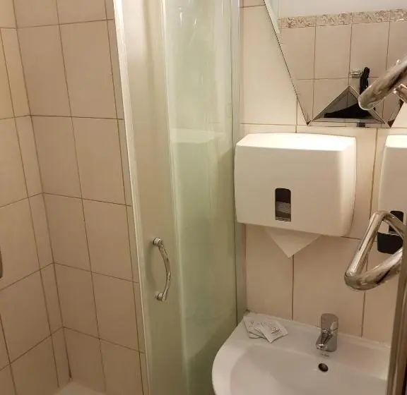اتاق اکونومی, Apart Hotel City Center Contrabas