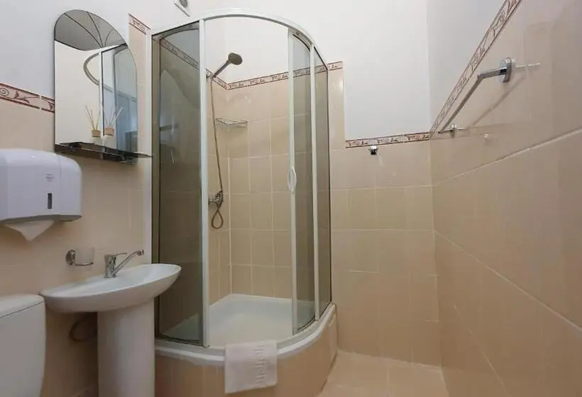 اتاق لوکس, Apart Hotel City Center Contrabas