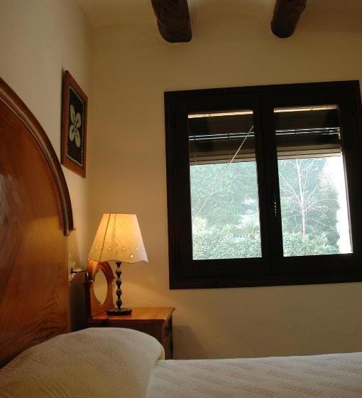 غرفة قياسية, Habitaciones Con Encanto Cal Alejandro