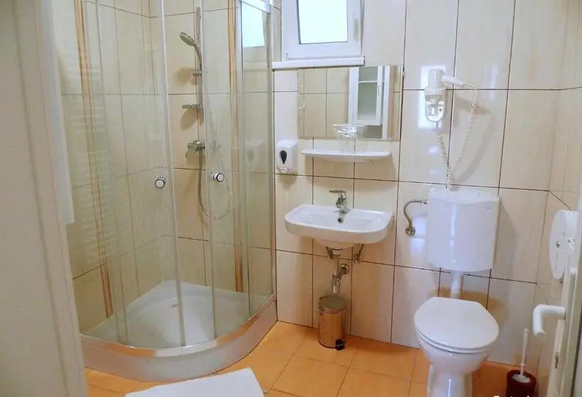 １ベッドルームのデラックスアパートメント, Eszter Apartman