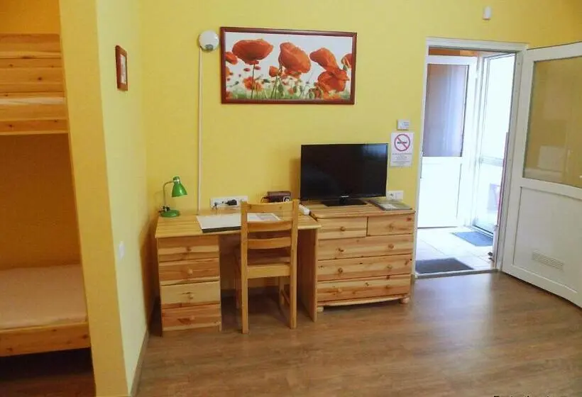 １ベッドルームのデラックスアパートメント, Eszter Apartman