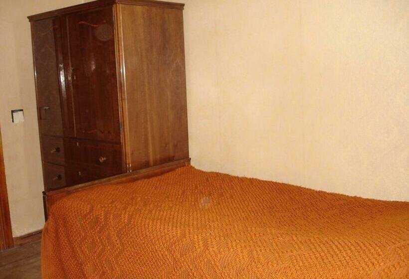 اتاق اکونومی یک تخته, Guest House Deda Lali