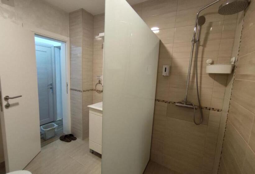 سوییت خانوادگی, Guesthouse Dabić