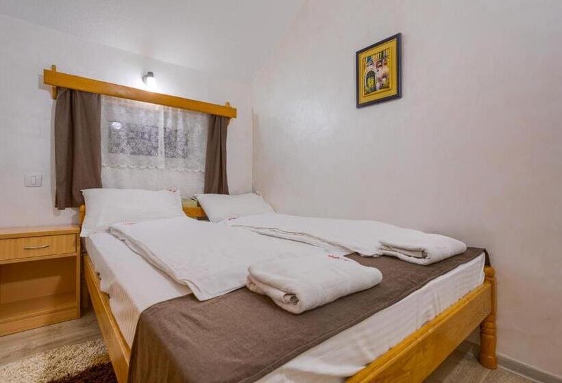 سوییت خانوادگی, Guesthouse Dabić
