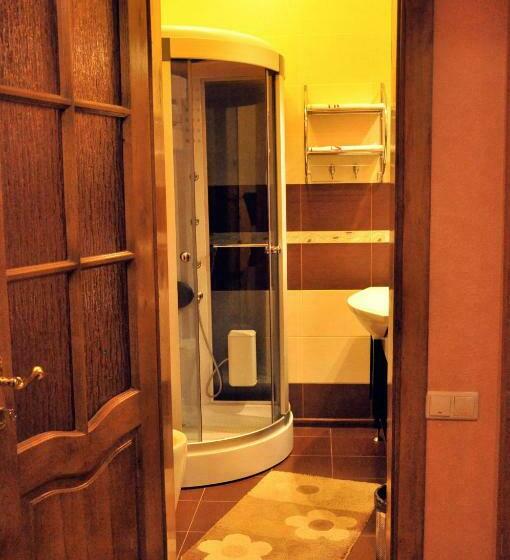 سوییت جونیور, Knaus Apartments