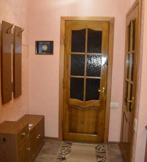 سوییت جونیور, Knaus Apartments