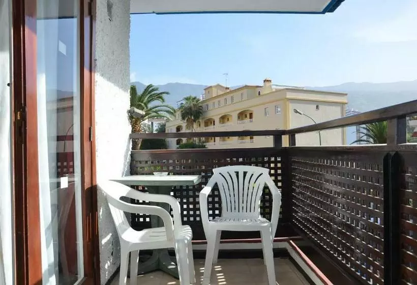 استودیوی استاندارد, Apartamentos Pez Azul