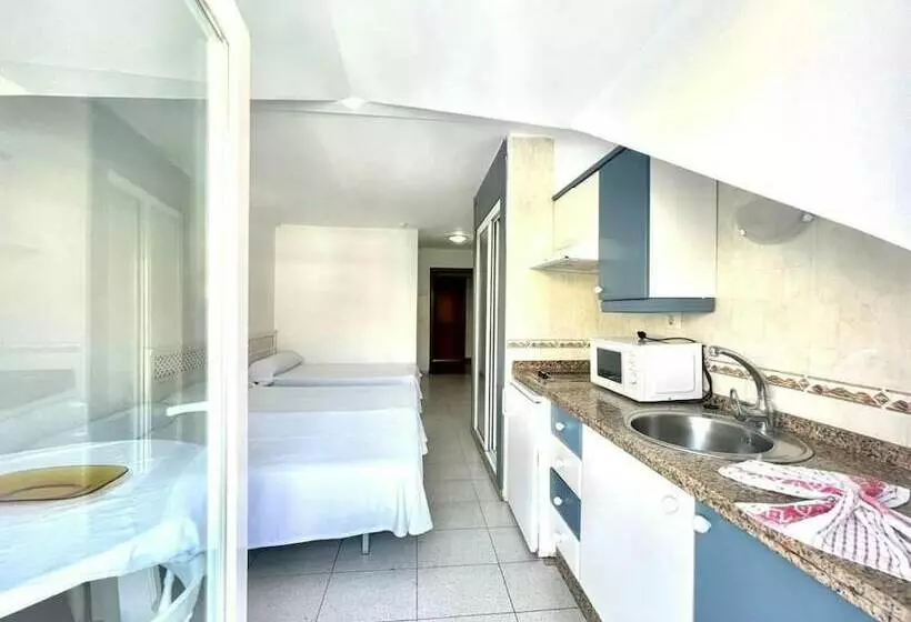 استودیوی استاندارد, Apartamentos Pez Azul