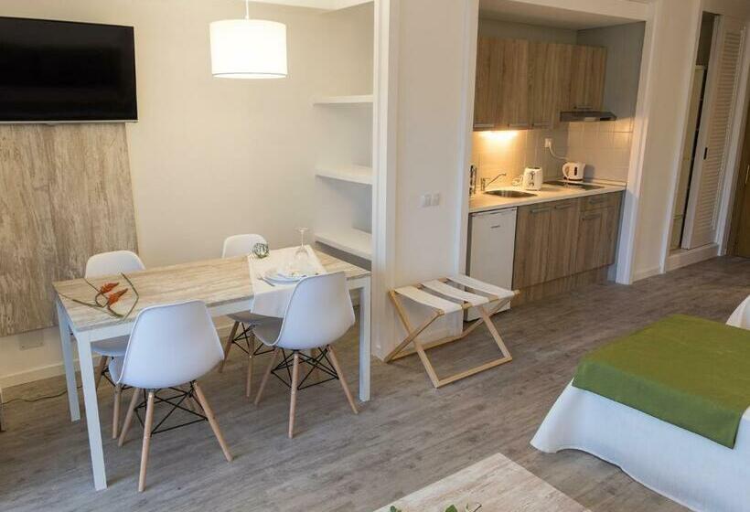 Estudio Estándar, Bellevue Club