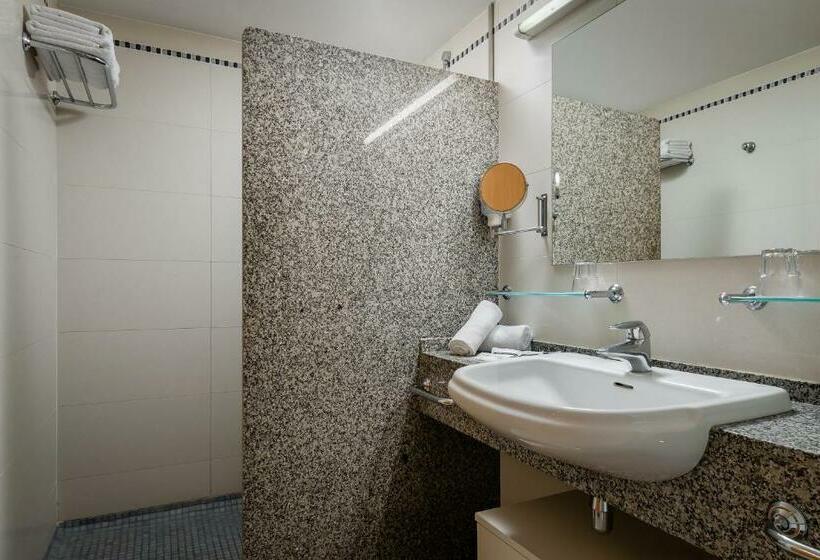 高级三人间, ALEGRIA Caprici Verd 4*SUP