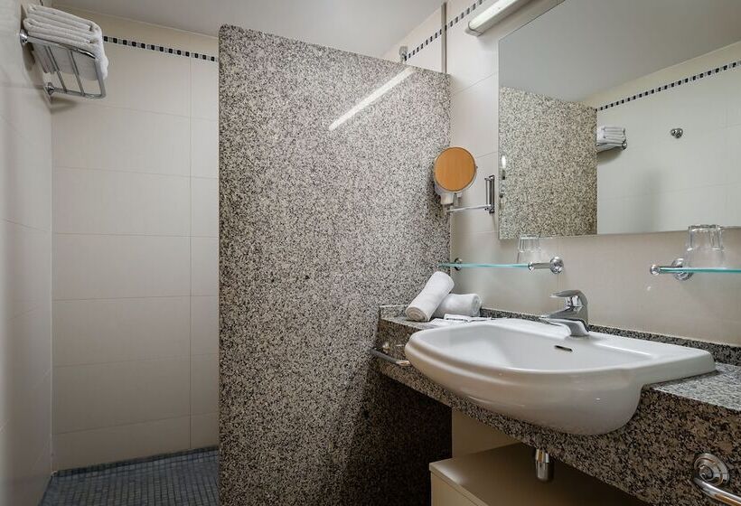 家庭间, ALEGRIA Caprici Verd 4*SUP