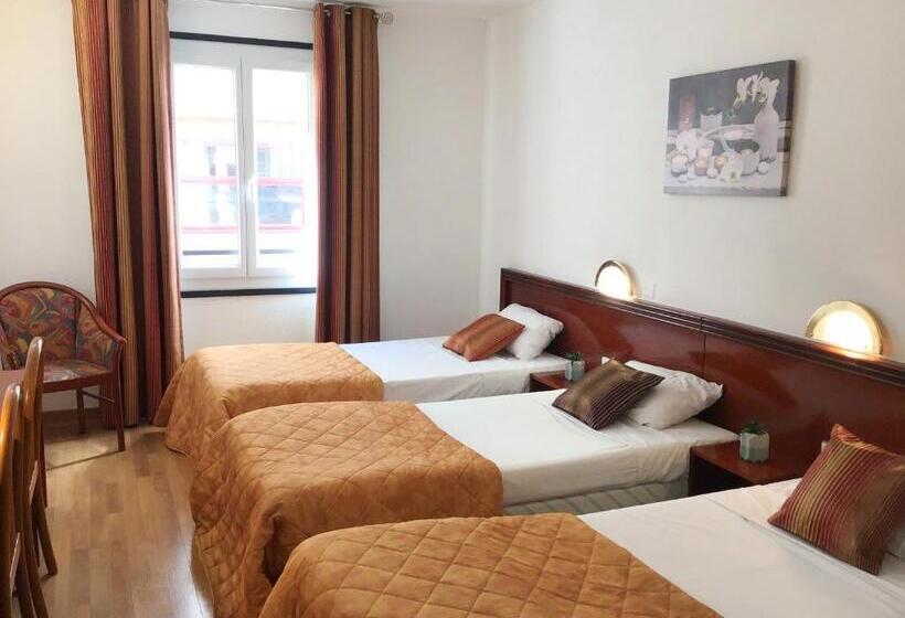 اتاق خانوادگی, Hôtel Angelic