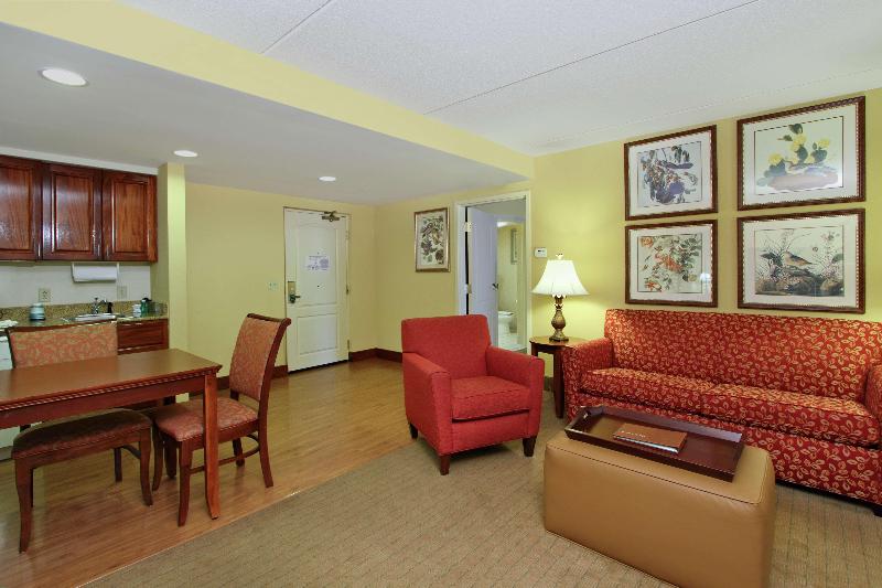 اتاق خانوادگی, Hôtel Angelic