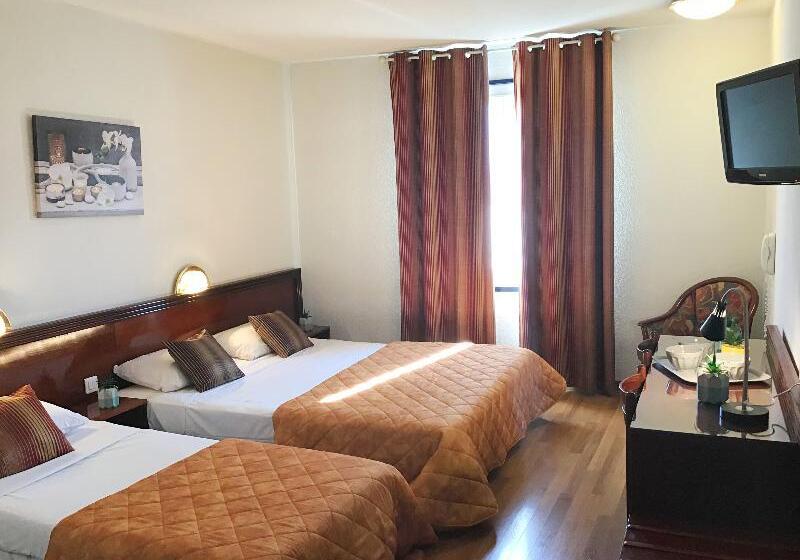 اتاق خانوادگی, Hôtel Angelic