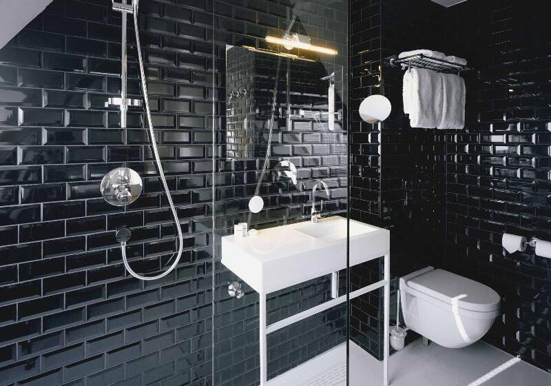 اتاق کلاسیک, Arena