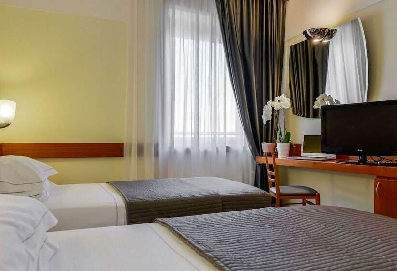 اتاق راحتی, Bologna Airport