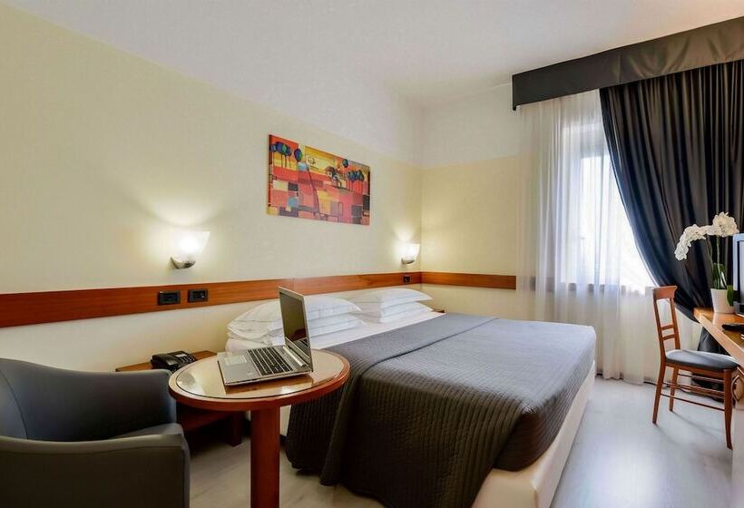 اتاق راحتی, Bologna Airport