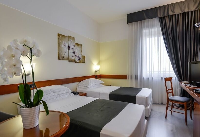 اتاق راحتی, Bologna Airport