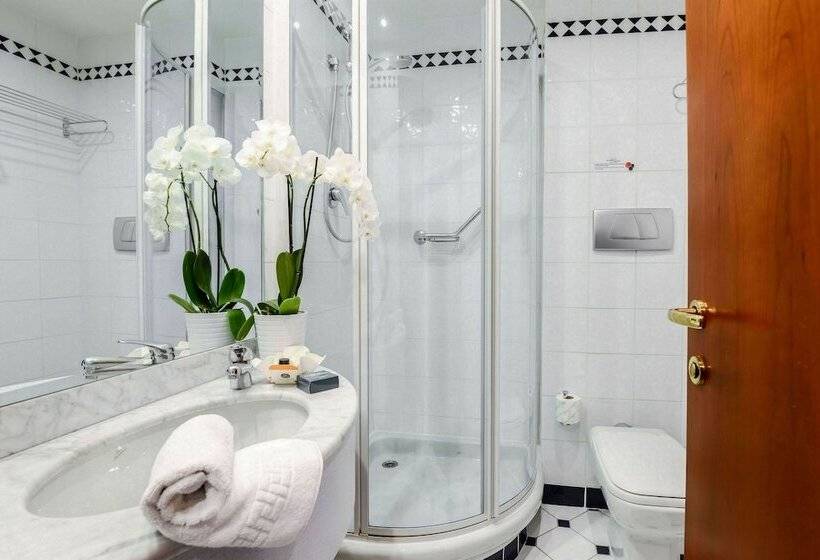 اتاق راحتی سه تخته, Bologna Airport