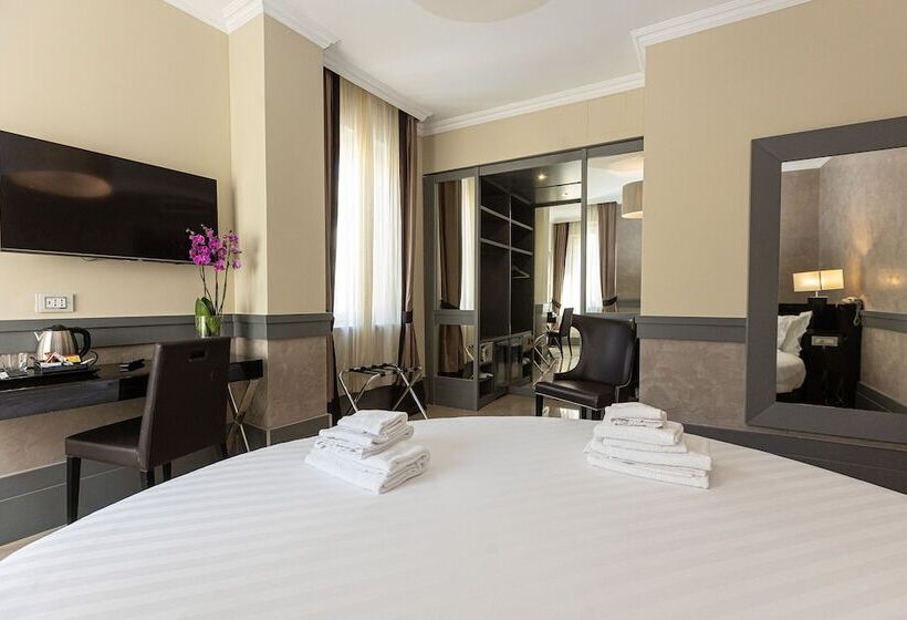 اتاق لوکس, Castellino Roma