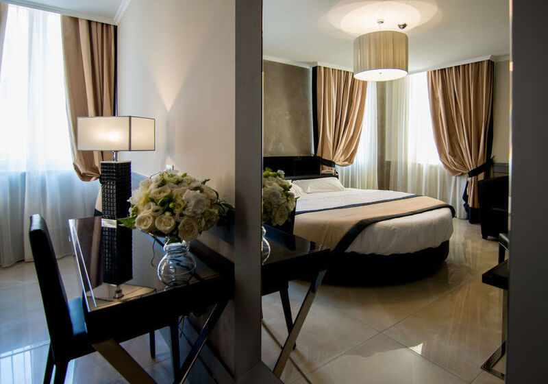 اتاق لوکس, Castellino Roma