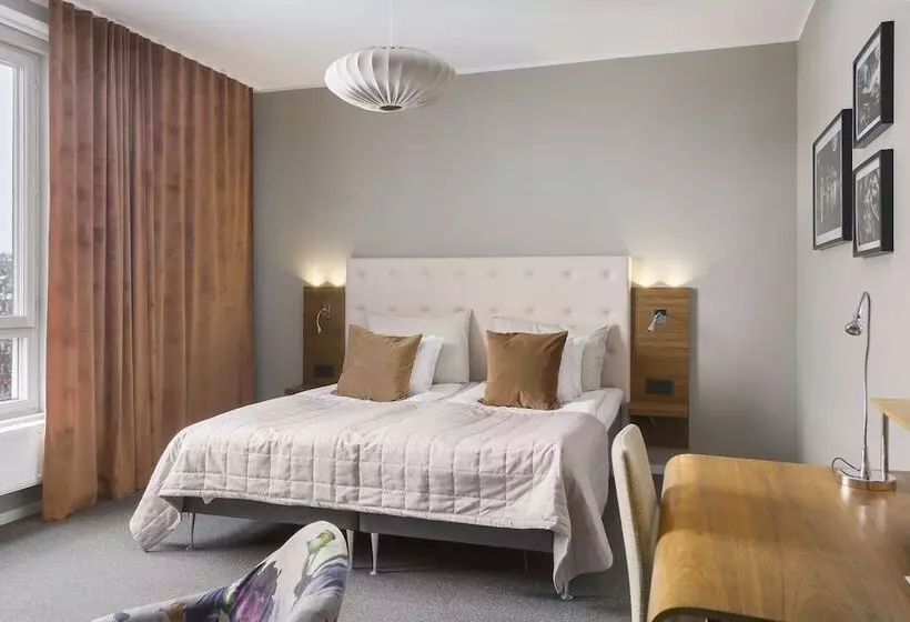 سوییت جونیور, Best Western Hotel River C