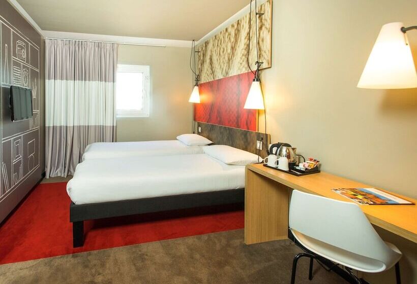 Номер Стандарт, Ibis Leicester