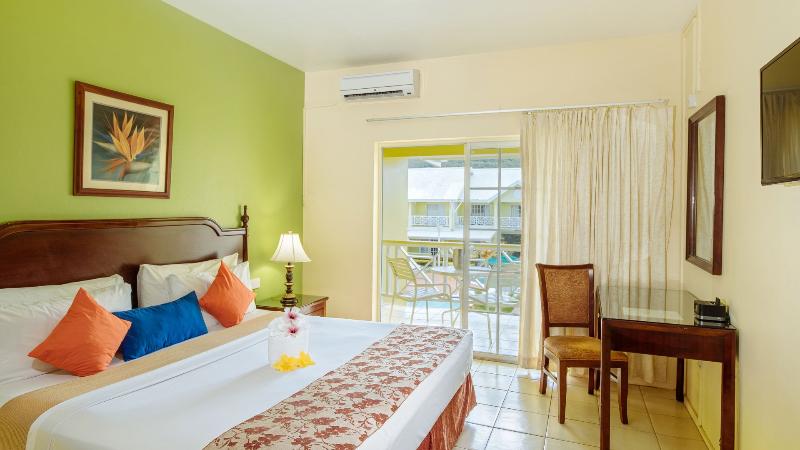 חדר משפחתי, Ibis Leicester