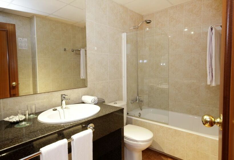 Camera Tripla Standard, Ilusion Markus & Spa